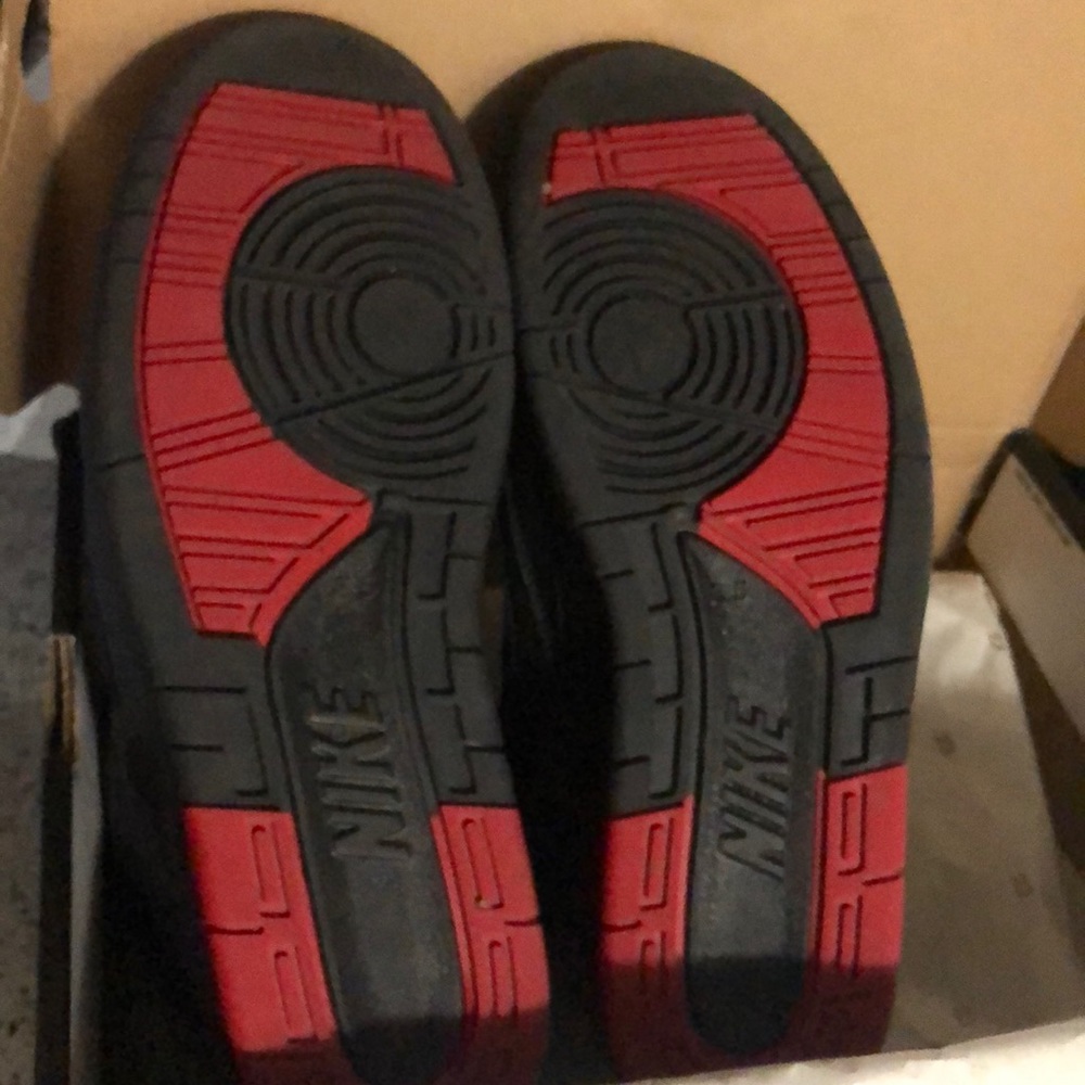 Retro 2’s - Picture 3 of 4